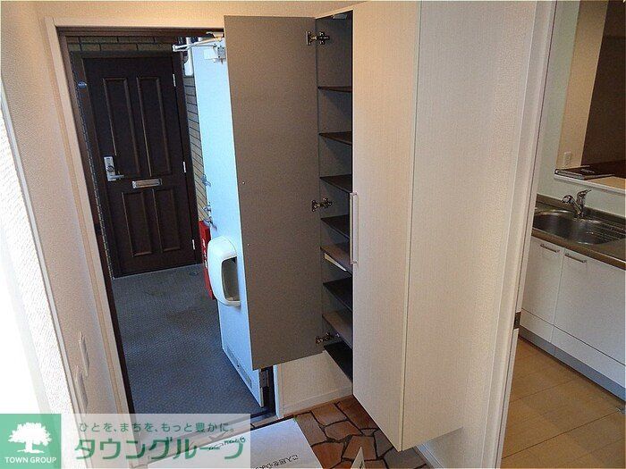 玄関　お問合せはタウンハウジングまで！※現地待合わせ相談可能