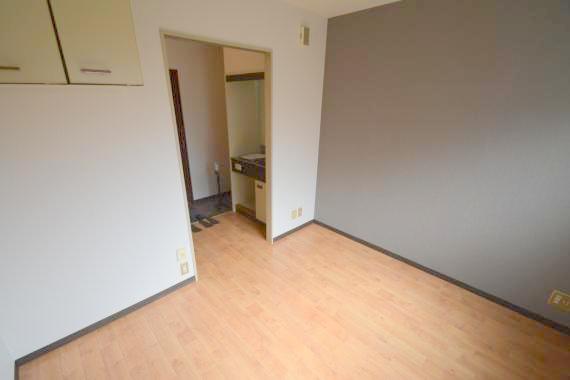 その他部屋・スペース　落ち着いた雰囲気のこのお部屋でゆっくりお休みください。