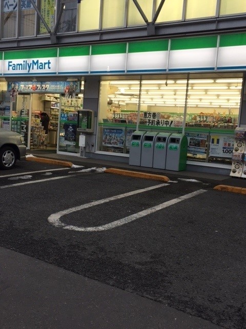コンビニ　ファミリーマート東久留米本町一丁目店（コンビニ）まで718m