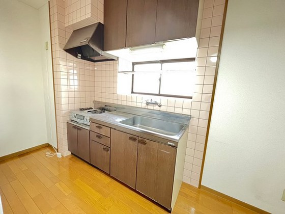 キッチン　※別部屋の写真です