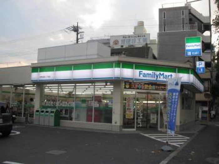 コンビニ　ファミリーマート中野沼袋2丁目店（コンビニ）まで224m