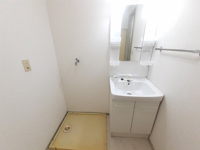 洗面設備　広い洗面スペース