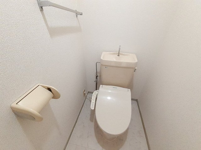 トイレ　落ち着いたトイレです