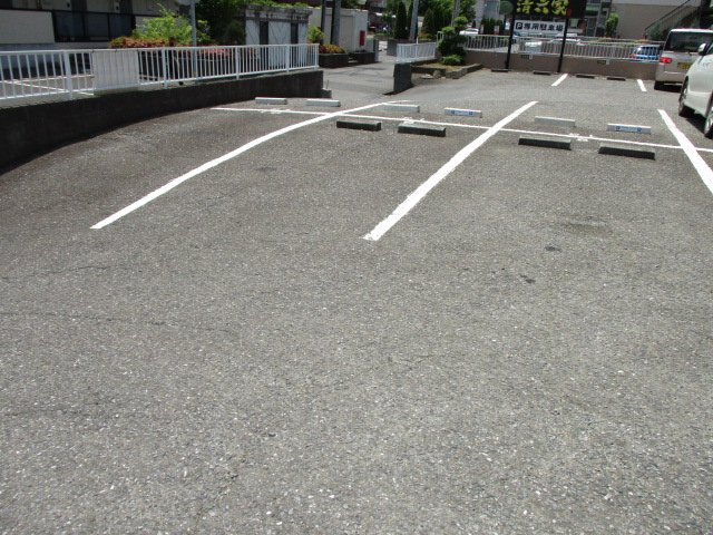 駐車場　カースペースがあります