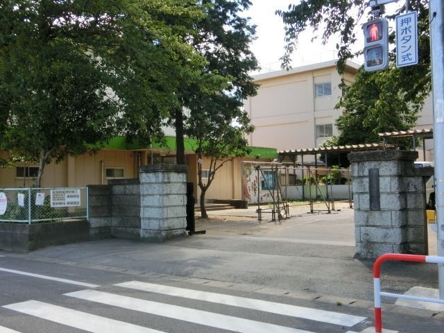 小学校　山王小学校（小学校）まで600m