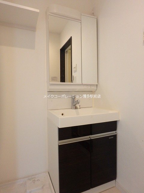 洗面設備　※写真は棟内別部屋参考写真