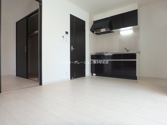 居室・リビング　※写真は棟内別部屋参考写真