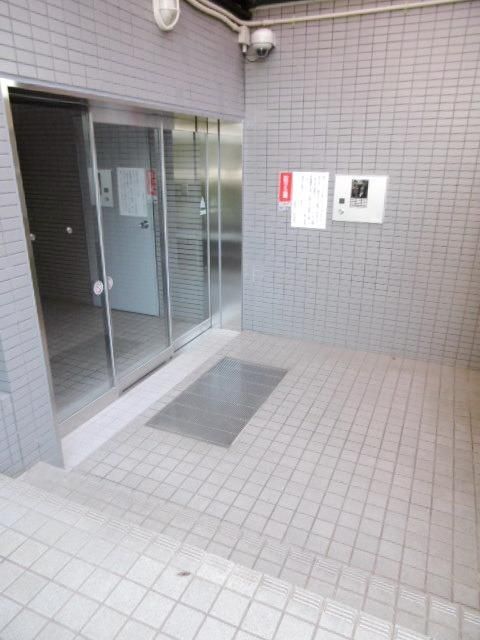 エントランス　★お問い合わせはタウンハウジング聖蹟桜ヶ丘店まで★