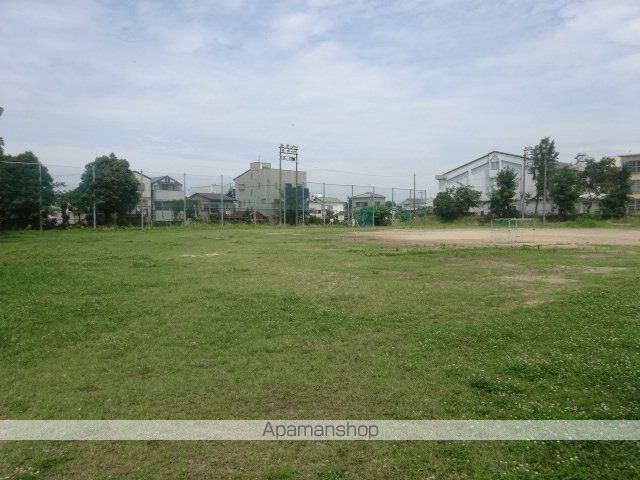 公園　湊御殿公園（公園）まで300m