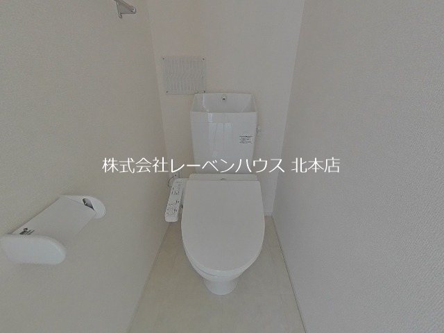 トイレ　同間取り別部屋参考写真です