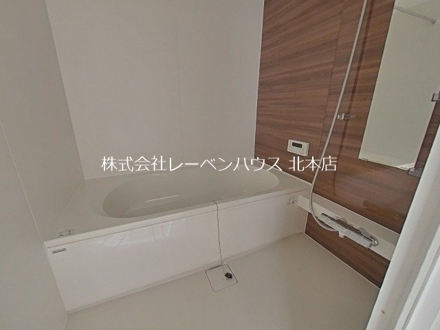 バス・シャワールーム　同間取り別部屋参考写真です
