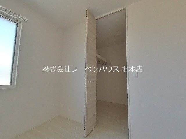 収納　同間取り別部屋参考写真です