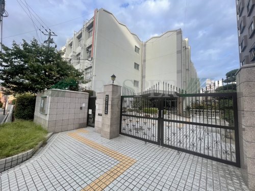 中学校　大阪市立上町中学校（中学校）まで863m