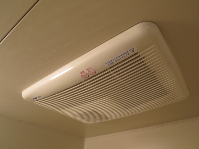 その他設備　雨の日も安心の浴室乾燥機完備です♪