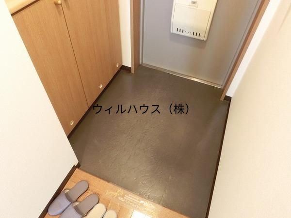 玄関　シューズボックスあり！