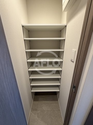 収納　シティカレント天王寺ブロード　シューズインクローク