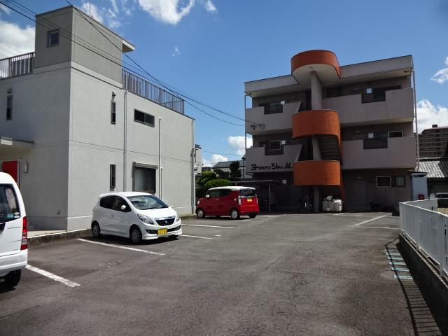 駐車場　外観写真（昼）
