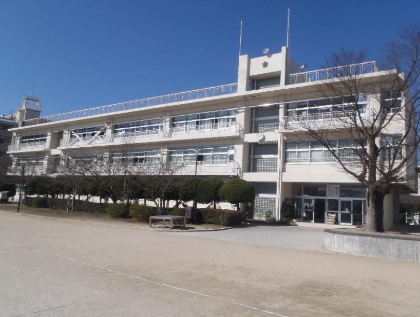 小学校　太宰府市立水城小学校（小学校）まで1413m