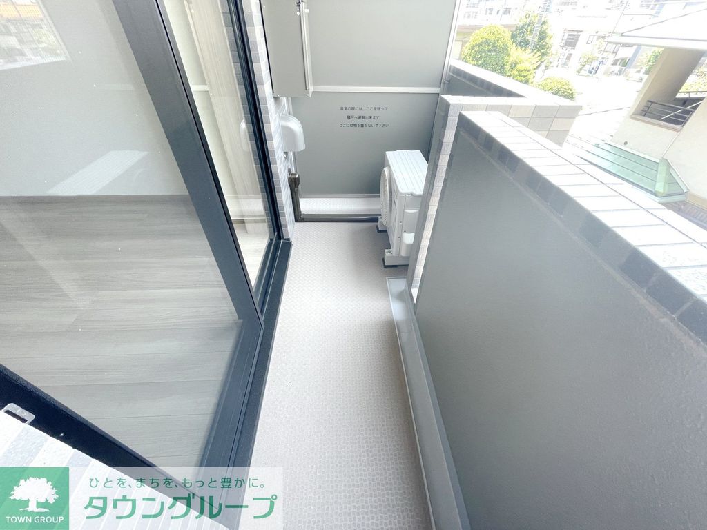 バルコニー　同施工写真となります。