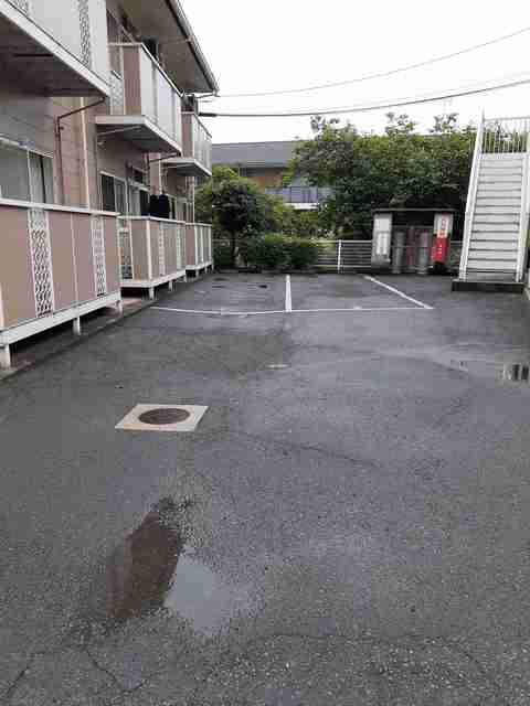 駐車場　駐車場