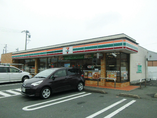 コンビニ　セブンイレブン 浜松三島町店（コンビニ）まで696m