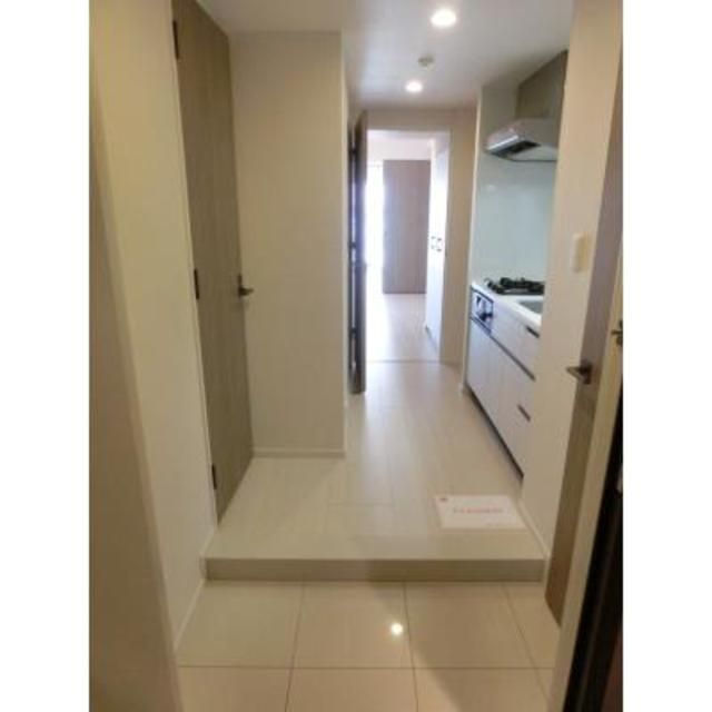 玄関　※写真は同タイプ住戸です。