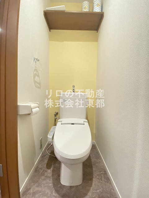 トイレ　洗浄・暖房便座付です！