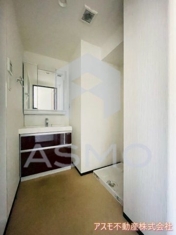 洗面設備　同マンション別部屋　参考写真