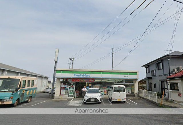コンビニ　ファミリーマート（コンビニ）まで3251m