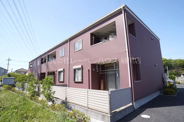 建物外観　レーベンハウス桶川店へ　048-787-5511
