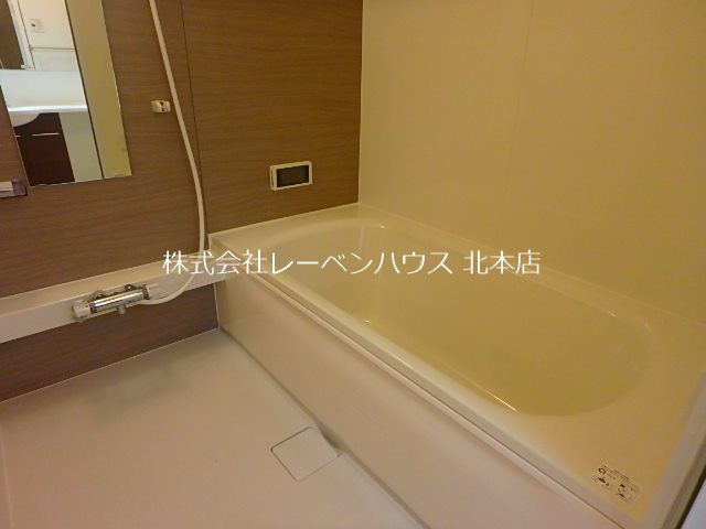 バス・シャワールーム　同間取り別部屋参考写真です
