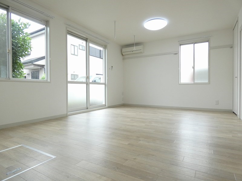 建物外観　お問い合わせは【048-776-5175】レーベンハウス上尾