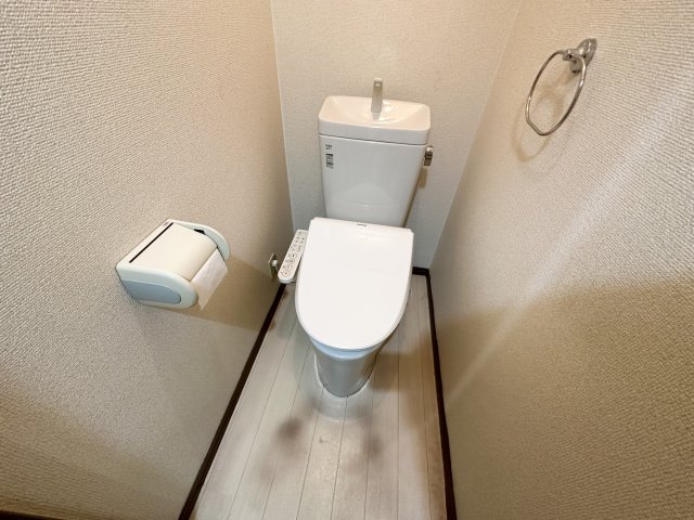 トイレ　温水洗浄便座付きでおすすめ！