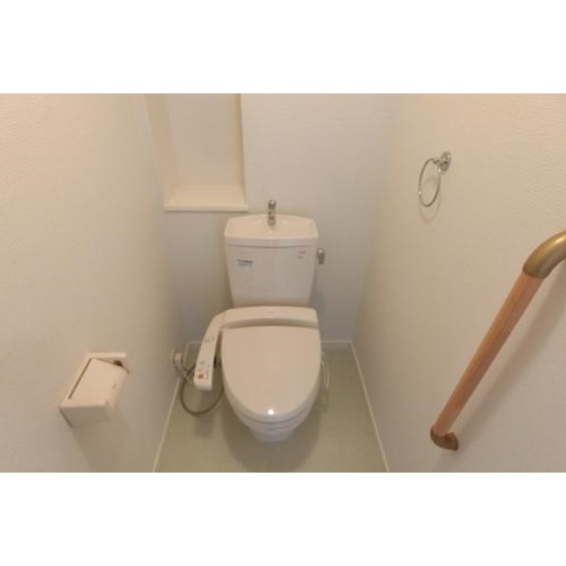 トイレ　ウオシュレット設置済み