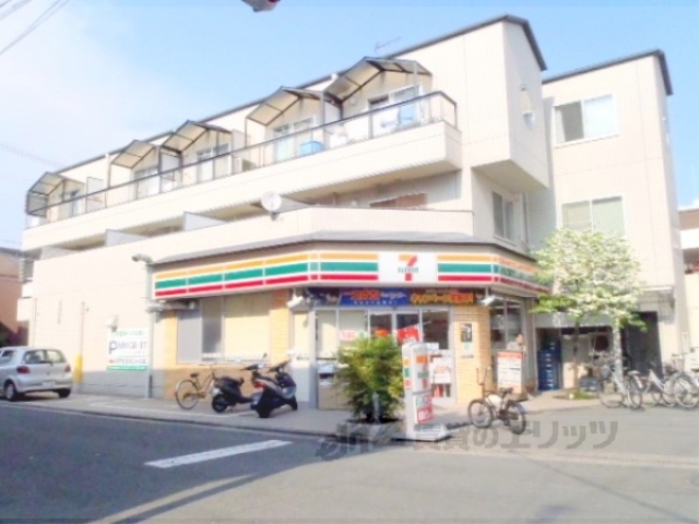 コンビニ　セブンイレブン京都花園店（コンビニ）まで50m
