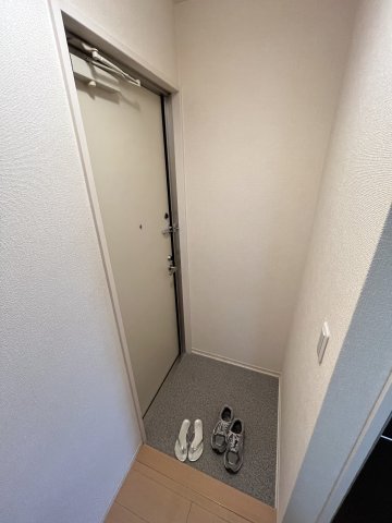 玄関　※同シリーズ参考画像