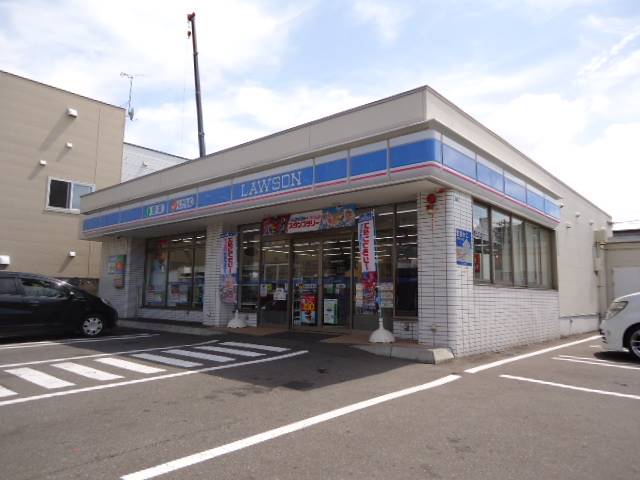 コンビニ　ローソン札幌北34条西8丁目店（コンビニ）まで371m