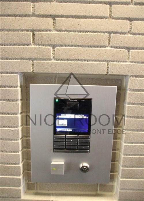 セキュリティ　コンフォリア北浜　オートロック