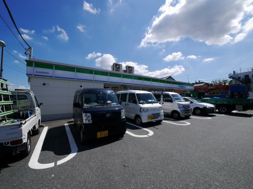 コンビニ　ファミリーマート　横浜影取店（コンビニ）まで542m