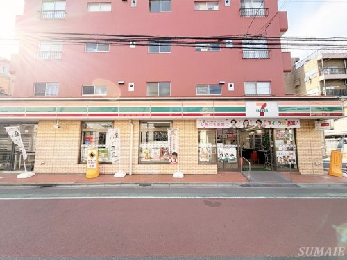 コンビニ　セブンイレブン（コンビニ）まで46m