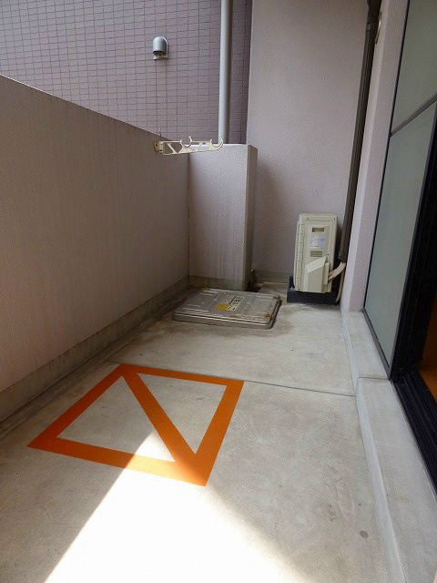 バルコニー　広々バルコニー
