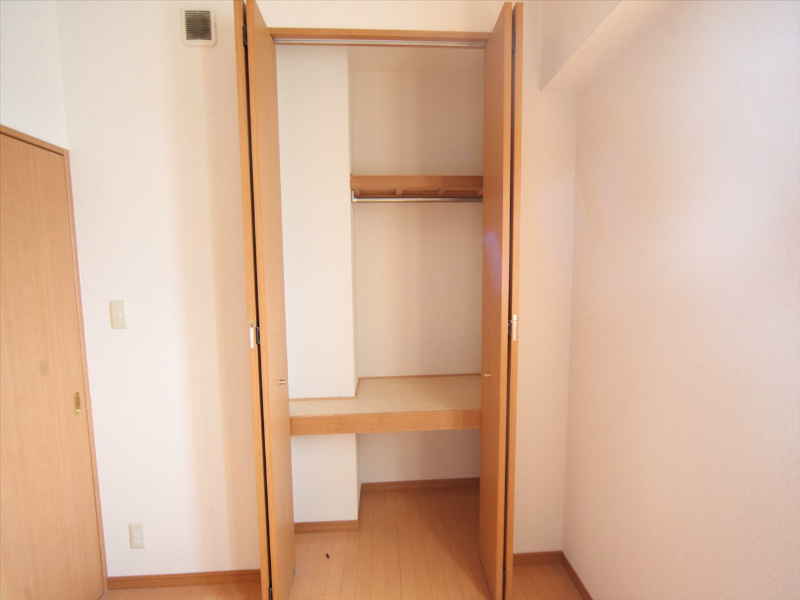 収納　クローゼット（収納充実してます）