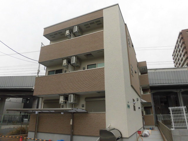 建物外観　シンプルでお洒落な外観です。