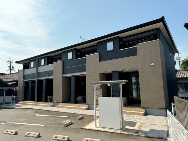 建物外観　落ち着いた雰囲気の外観です