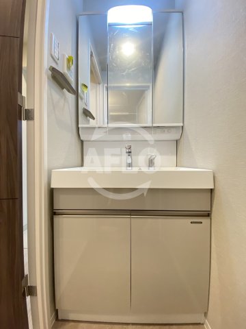 洗面設備　ミッドフラッツ弁天町駅前　独立洗面台