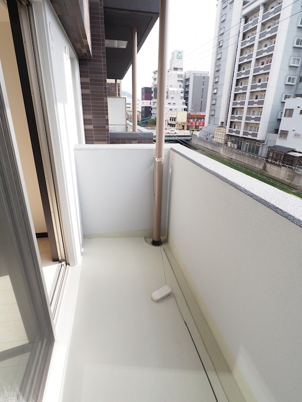 バルコニー　日当たり良好♪