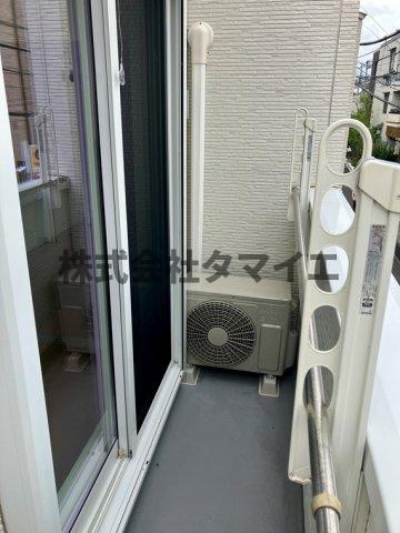 バルコニー　お洗濯にも便利なバルコニー付き