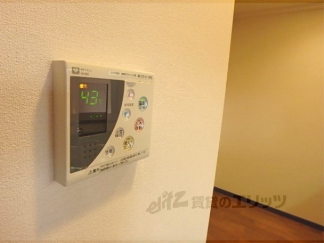 その他設備　給湯器リモコン