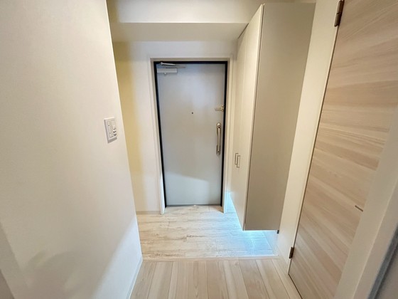 玄関　※別部屋の写真です