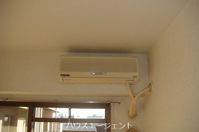 その他設備　エアコン付きで初期費用が抑えられます※参考画像